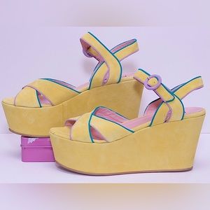 Platform Wedges Suede Soft Yellow. Pollini. Size 10